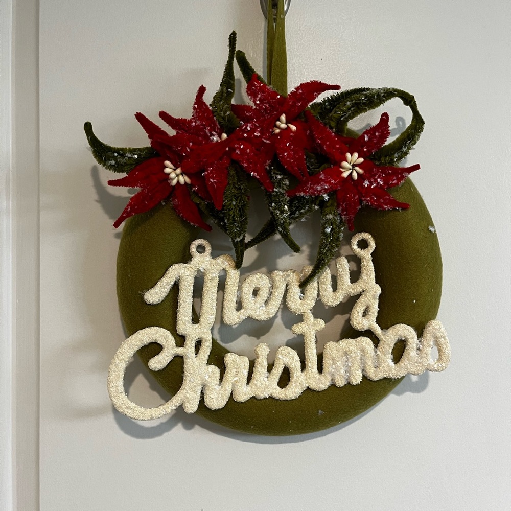 NWT Bethany Lowe Chenille Poinsettia "Merry Christmas" Wreath
